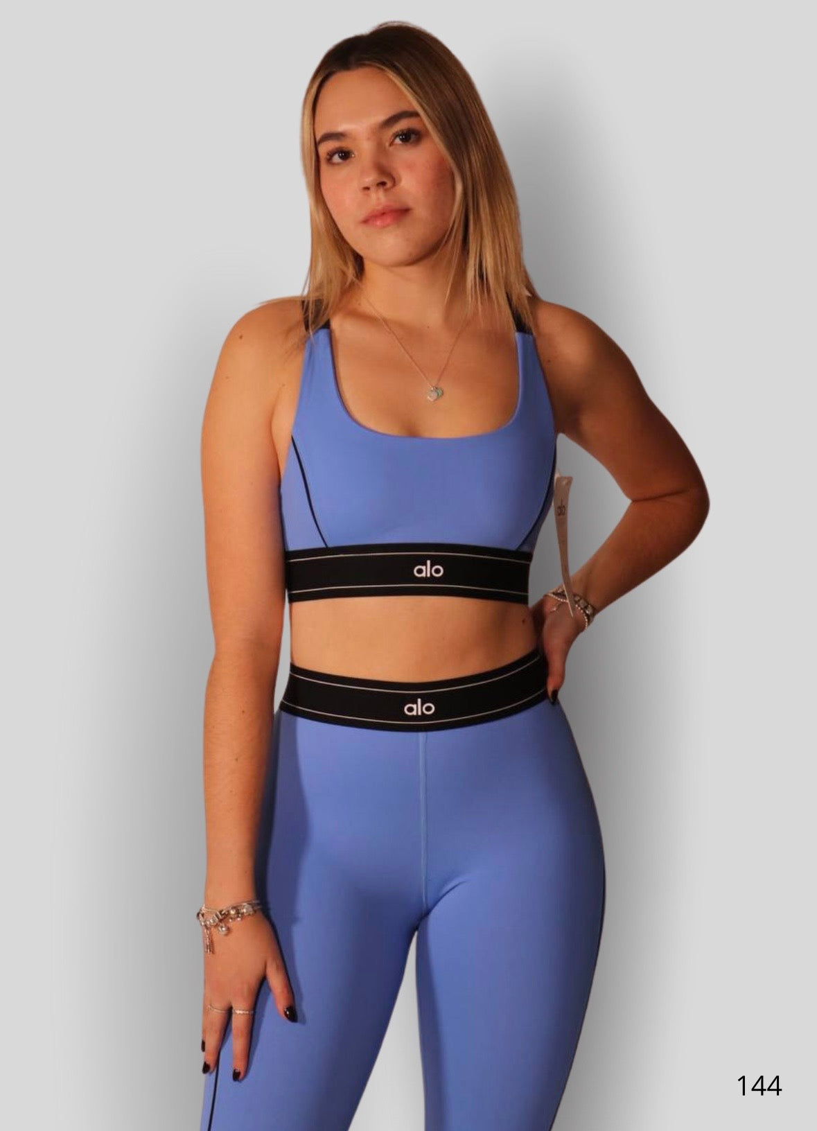 Conjunto Deportivo Mujer Alo