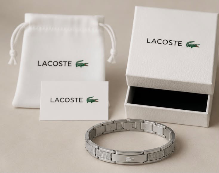 Exclava Lacoste